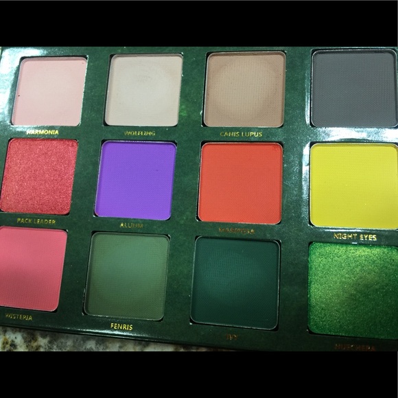 Menagerie cosmetics feral palette only eyeshadows - Picture 6 of 6